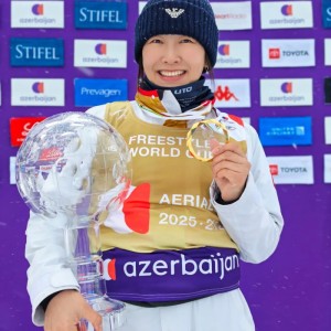 开云体育-七捧水晶球奖杯 徐梦桃续写空中技巧传奇|世界杯|中国体育报|王心迪|自由式滑雪|自由式滑雪空中技巧_新浪体育_新浪新闻